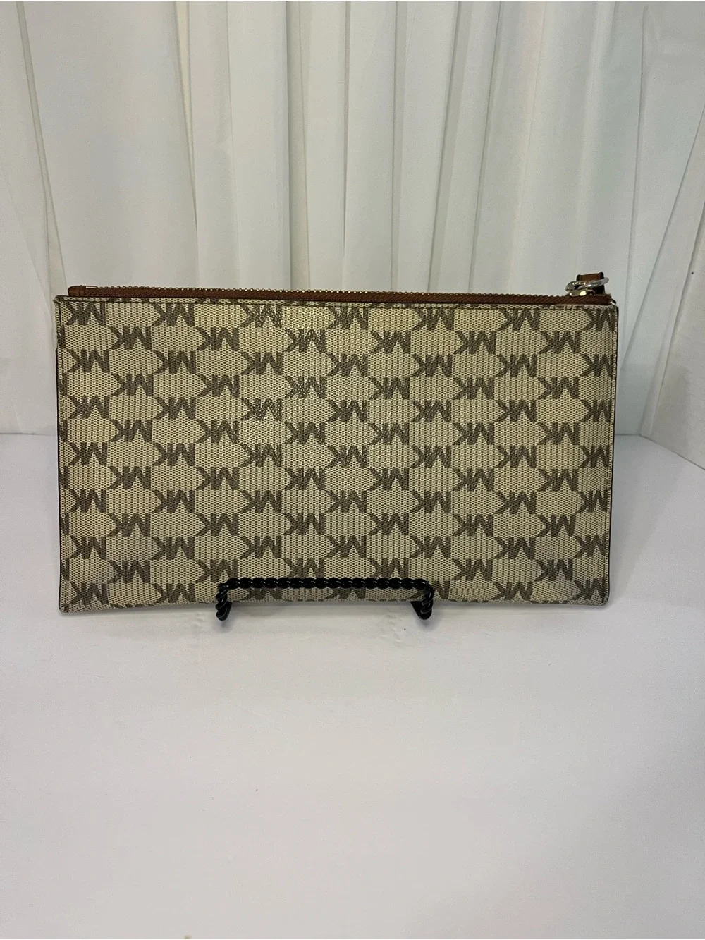 Michael Kors Jet Set Logo Wristlet Clutch